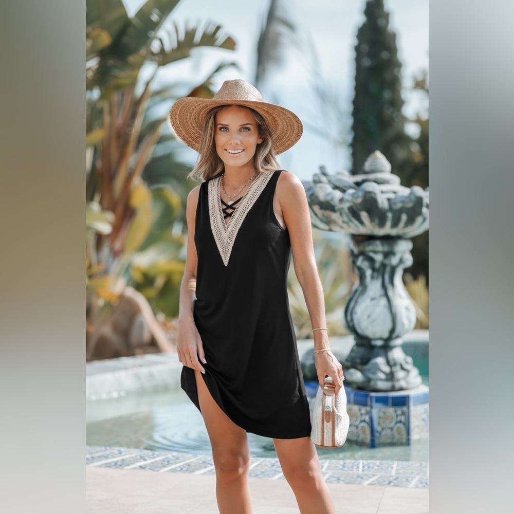 Cupshe Honeycomb V‑Neck Mini Dress Sz M NWT Textured Trim Cover‑Up Resort Style